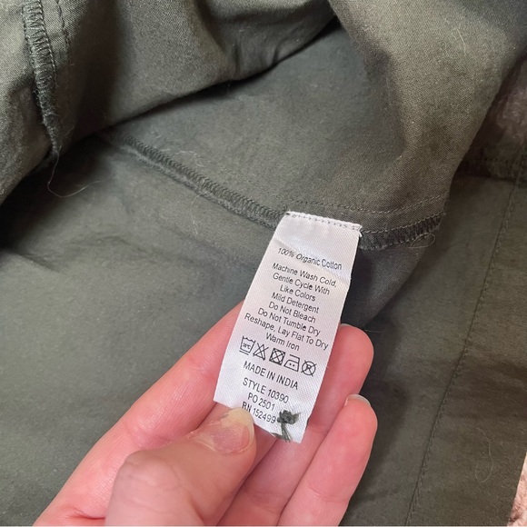 Amour Vert Organic Cotton Ruffle Short Sleeve Blouse - Picture 6 of 11